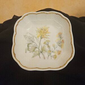 RICHARD GINORI VINTAGE PORCELAIN "PRIMAVERA" FLORAL DISH (HAND SIGNED)